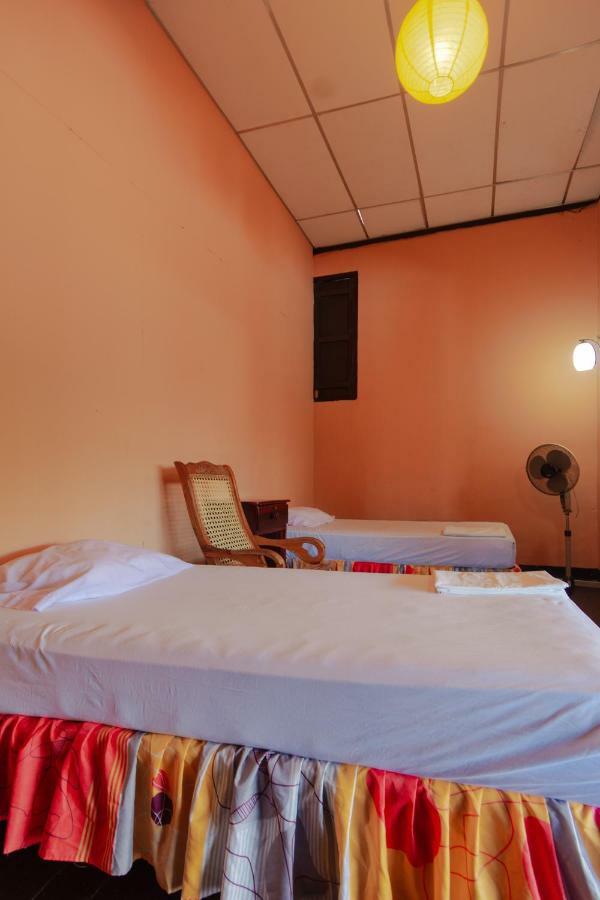 Hostal Lazybones León 外观 照片