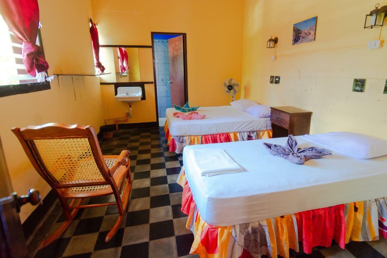 Hostal Lazybones León 外观 照片