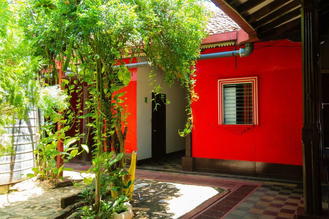 Hostal Lazybones León 外观 照片