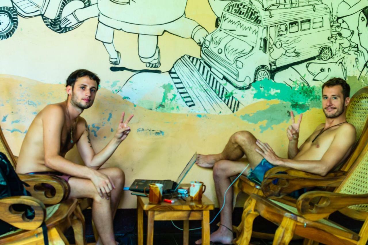 Hostal Lazybones León 外观 照片